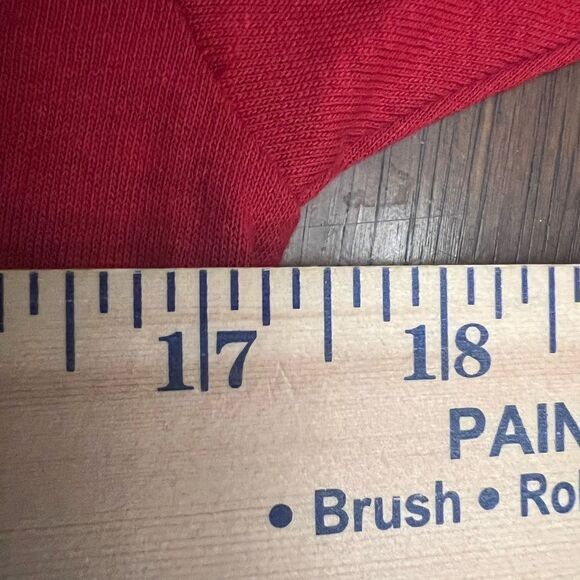 NWOT Schitt’s Creek Rosebud Motel size Small T-shirt. Unisex. - Picture 5 of 5